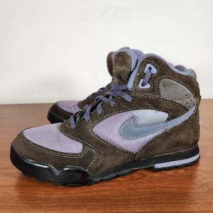 VTG Nike Women's Hiking Boots 930406-T3 Size 7.5 Purple Brown  Vintage